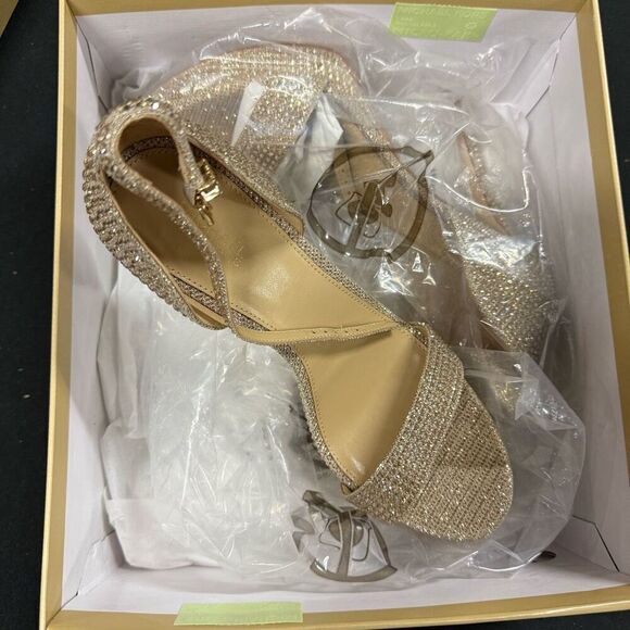 New Michael Kors Pale Gold Jordyn Platform Sandals 8 - Picture 2 of 6